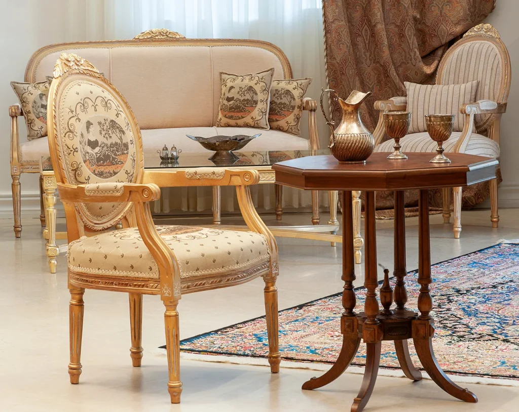 مبل تک کلاسیک با رویه طرح‌دار